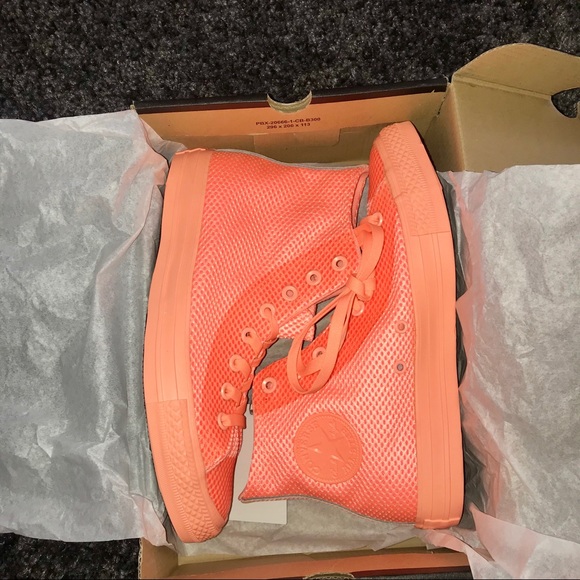 Converse Other - 🇺🇸 SALE Converse Chuck Taylor All Star Big Kid 7